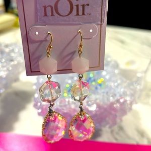 nOir Earrings, Chandelier Style!